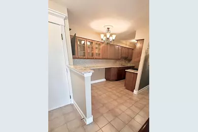 1627 N Windsor Drive #305, Arlington Heights, IL 60004 - Photo 6