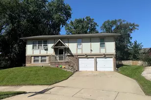 311 Robinhood Ct, Bolingbrook, IL 60440 - Photo 1