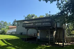 311 Robinhood Ct, Bolingbrook, IL 60440 - Photo 6