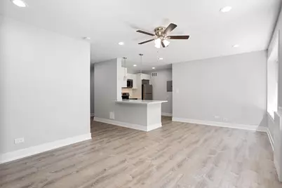 7070 N Sheridan Avenue #2S, Chicago, IL 60626 - Photo 4