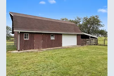 2661 E 900 North Road, Milford, IL 60953 - Photo 2