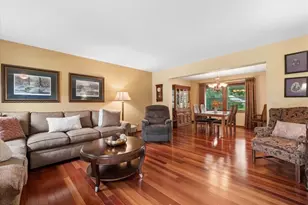 2571 N Douglas Ave, Arlington Heights, IL 60004 - Photo 4