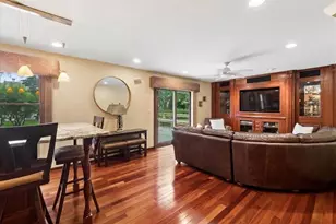 2571 N Douglas Ave, Arlington Heights, IL 60004 - Photo 8