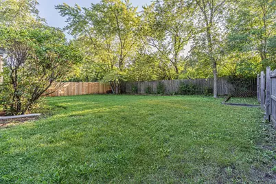 206 Albert Drive, Vernon Hills, IL 60061 - Photo 32