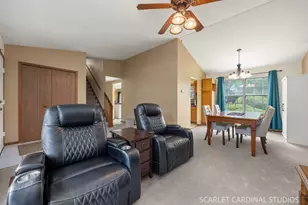 980 Oakland Ln, Aurora, IL 60504 - Photo 4