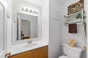276 Sierra Pass Dr, Schaumburg, IL 60194 - Photo 4