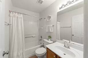 276 Sierra Pass Dr, Schaumburg, IL 60194 - Photo 18