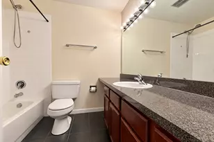 5950 Oakwood Dr, Lisle, IL 60532 - Photo 6