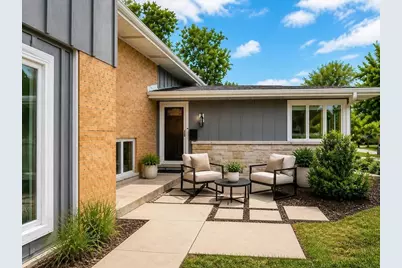 558 E Park Avenue, Elmhurst, IL 60126 - Photo 4
