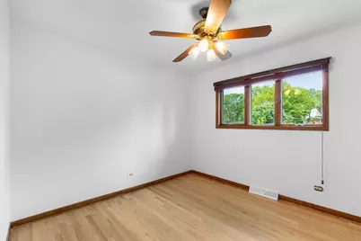 558 E Park Avenue, Elmhurst, IL 60126 - Photo 24