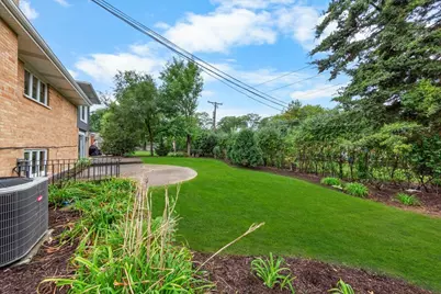 558 E Park Avenue, Elmhurst, IL 60126 - Photo 32