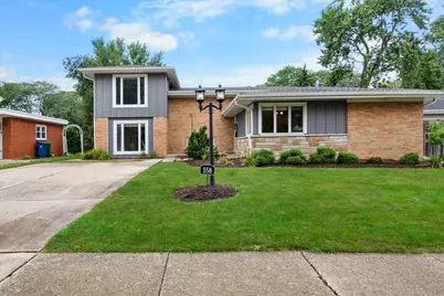 558 E Park Avenue, Elmhurst, IL 60126 - Photo 2