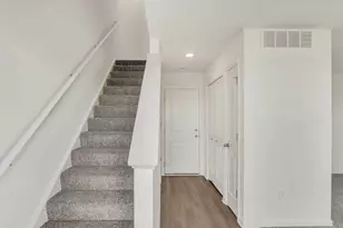 2688 Arrowhead Dr, Pingree Grove, IL 60140 - Photo 2