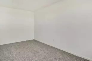2688 Arrowhead Dr, Pingree Grove, IL 60140 - Photo 4