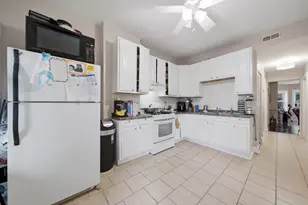 856 N Waller Ave, Chicago, IL 60651 - Photo 26