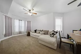 856 N Waller Ave, Chicago, IL 60651 - Photo 6