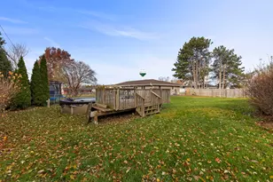 10501 Cindy Jo Ave, Huntley, IL 60142 - Photo 4