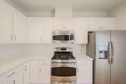 8607 Waukegan Road, Morton Grove, IL 60053 - Photo 14