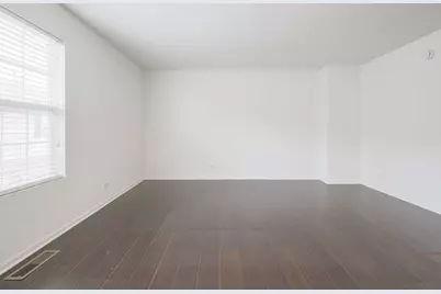 8607 Waukegan Road, Morton Grove, IL 60053 - Photo 24