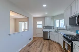 70 Dover Dr, Des Plaines, IL 60018 - Photo 6