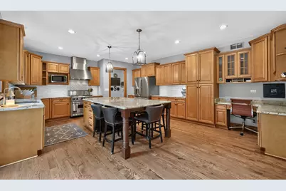 408 W Pine Avenue, Roselle, IL 60172 - Photo 14