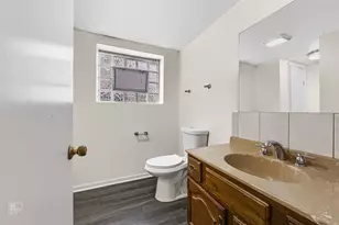 8656 W Carmen Ave, Norridge, IL 60706 - Photo 18