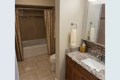 272 W Irving Park Road, Wood Dale, IL 60191 - Photo 10