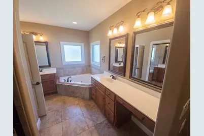 1923 Lakewood Court, Chatham, IL 62629 - Photo 36