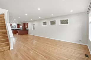 345 W 29th Pl, Chicago, IL 60616 - Photo 10