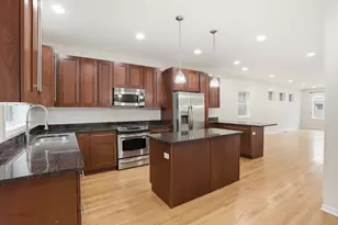 345 W 29th Pl, Chicago, IL 60616 - Photo 12