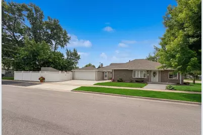 10801 Oak Avenue, Chicago Ridge, IL 60415 - Photo 2