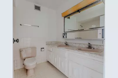 20 N Tower Road #8G, Oak Brook, IL 60523 - Photo 14