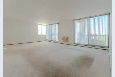 20 N Tower Road #8G, Oak Brook, IL 60523 - Photo 2