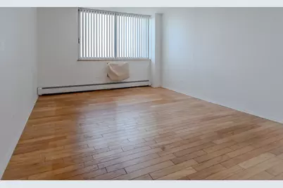 20 N Tower Road #8G, Oak Brook, IL 60523 - Photo 12