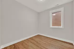 4611 S St Lawrence Ave, Chicago, IL 60653 - Photo 14
