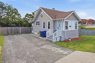 2110 N Green Bay Rd, Waukegan, IL 60087 - Photo 2