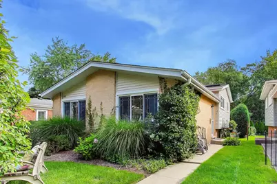 475 Burton Avenue, Highland Park, IL 60035 - Photo 1