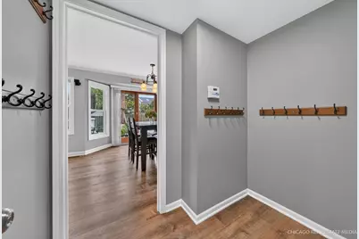 1147 Bennington Drive, Crystal Lake, IL 60014 - Photo 16