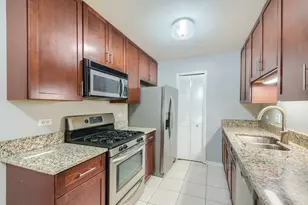 2660 N Bosworth Ave, Chicago, IL 60614 - Photo 8