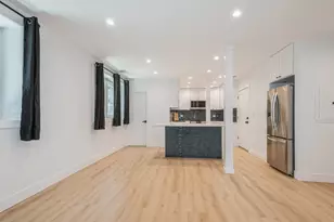 1535 W Estes Ave, Chicago, IL 60626 - Photo 4