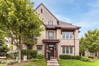 636 Parkside Court, Libertyville, IL 60048 - Photo 1