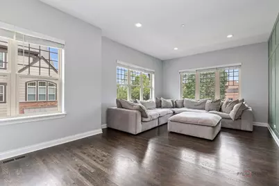636 Parkside Court, Libertyville, IL 60048 - Photo 16
