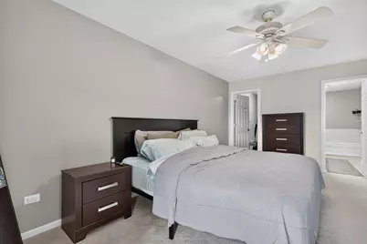 50 N Bokelman Street #534, Roselle, IL 60172 - Photo 8
