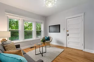 3803 N Ravenswood Ave, Chicago, IL 60613 - Photo 2