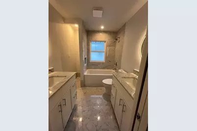 [Address not provided], La Grange, IL 60525 - Photo 12