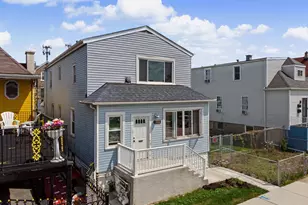 10335 S Hoxie Ave, Chicago, IL 60617 - Photo 2