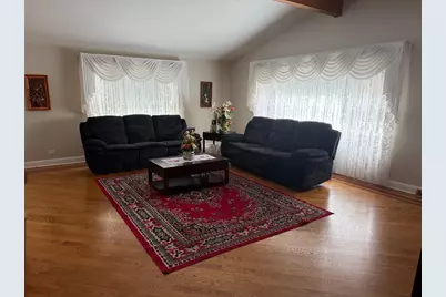 272 W Irving Park Road, Wood Dale, IL 60191 - Photo 10