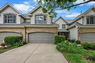 318 Club House Dr, Bloomingdale, IL 60108 - Photo 1