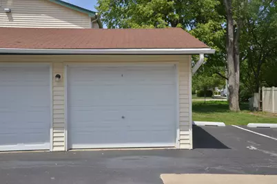 [Address not provided], Woodridge, IL 60517 - Photo 8