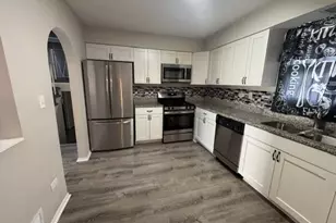 1001 Blackhawk Dr, University Park, IL 60484 - Photo 4